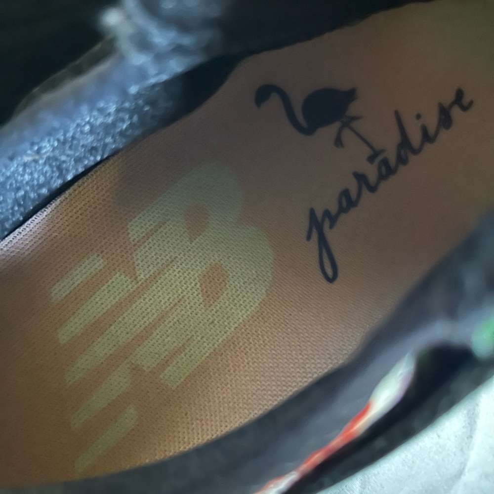 B PARADISE~Tropical Floral Black Sneakers~8 - Picture 3 of 8